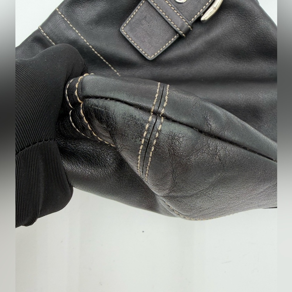 Coach Soho Buckle Flap Hobo Black Leather Y2K Shoulder Bag 1452 Silver Hardware - Picture 3 of 16